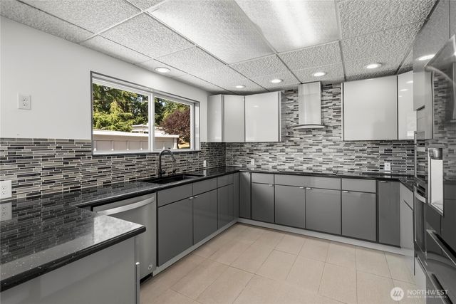 803 S 301st Place, Federal Way, WA 98003