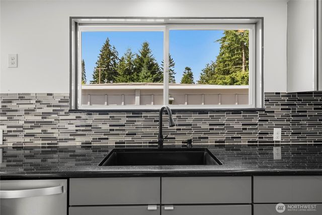 803 S 301st Place, Federal Way, WA 98003