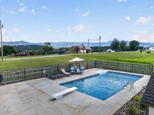 146 Deseree Broyles Road, Chuckey, TN 37641