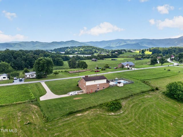 146 Deseree Broyles Road, Chuckey, TN 37641