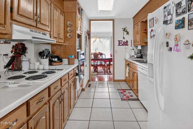 146 Deseree Broyles Road, Chuckey, TN 37641