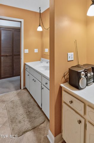 146 Deseree Broyles Road, Chuckey, TN 37641