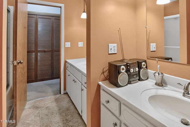 146 Deseree Broyles Road, Chuckey, TN 37641