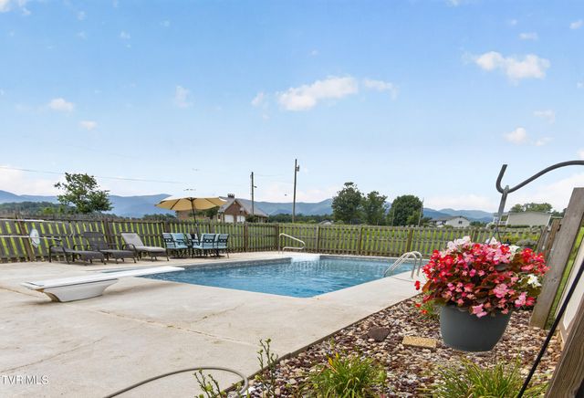 146 Deseree Broyles Road, Chuckey, TN 37641