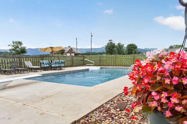 146 Deseree Broyles Road, Chuckey, TN 37641