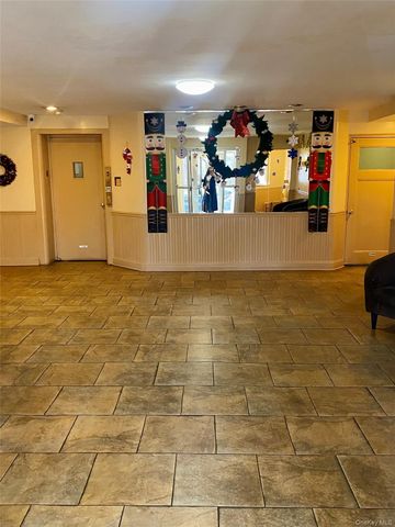 255 Bronx River Road 6J, Yonkers, NY 10704