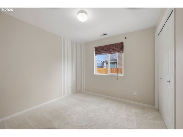 1121 DAHLIA St, Woodburn, OR 97071