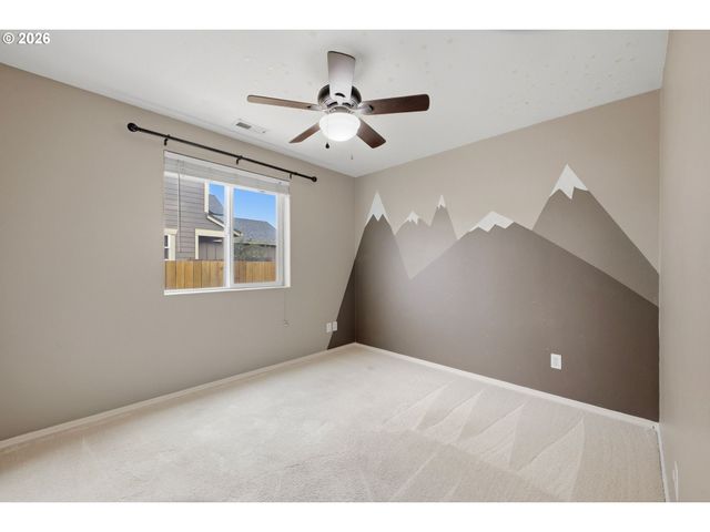 1121 DAHLIA St, Woodburn, OR 97071