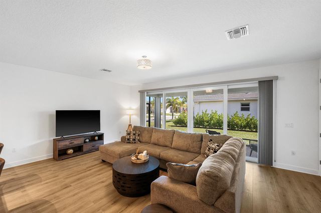 11673 SW Oceanus Boulevard, Port St. Lucie, FL 34987