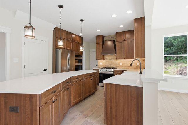 137 Morningstar Drive, Rostraver, PA 15012