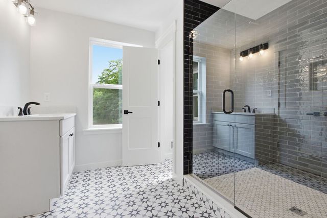 137 Morningstar Drive, Rostraver, PA 15012