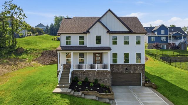 137 Morningstar Drive, Rostraver, PA 15012