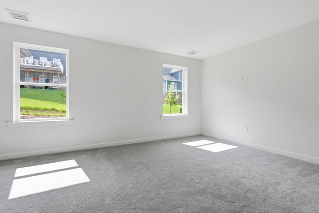 137 Morningstar Drive, Rostraver, PA 15012