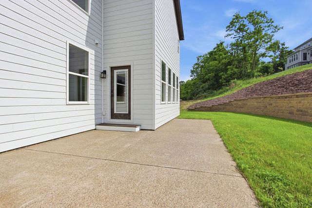 137 Morningstar Drive, Rostraver, PA 15012