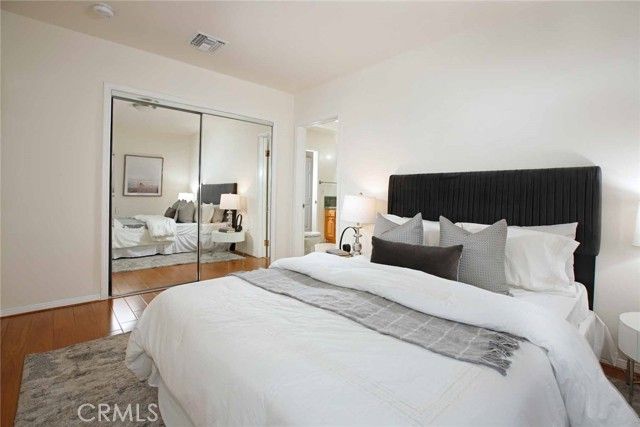 1410 Grandview Avenue, Glendale, CA 91201