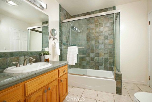 1410 Grandview Avenue, Glendale, CA 91201