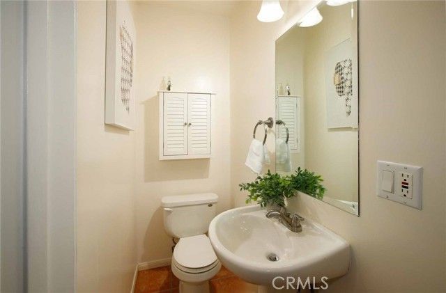 1410 Grandview Avenue, Glendale, CA 91201