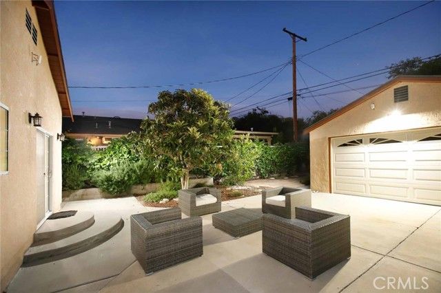 1410 Grandview Avenue, Glendale, CA 91201