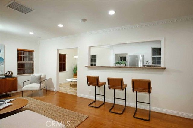 1410 Grandview Avenue, Glendale, CA 91201