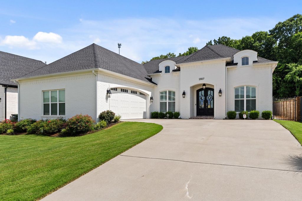 2507 Overcup Drive, Conway, AR 72034