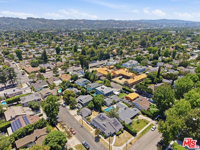 5220 Mary Ellen Avenue, Sherman Oaks, CA 91401