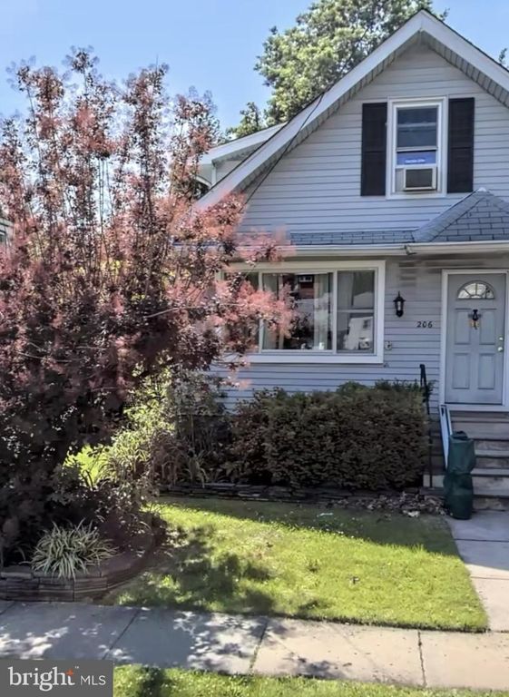 206 AMSTERDAM AVE, Roselle, NJ 07203