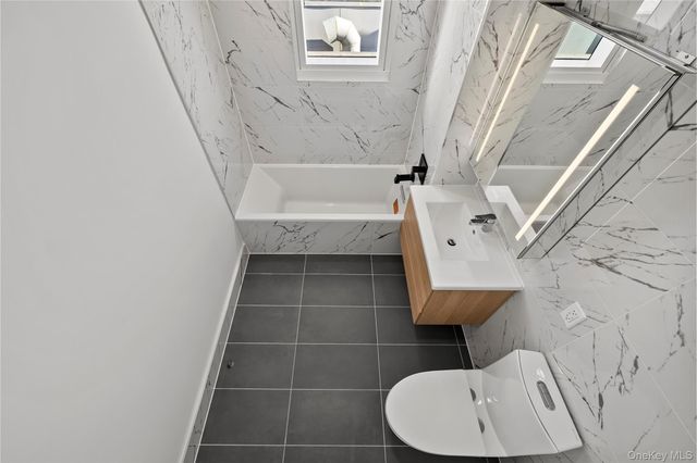 150-02 Northern Boulevard 3C, Flushing, NY 11354