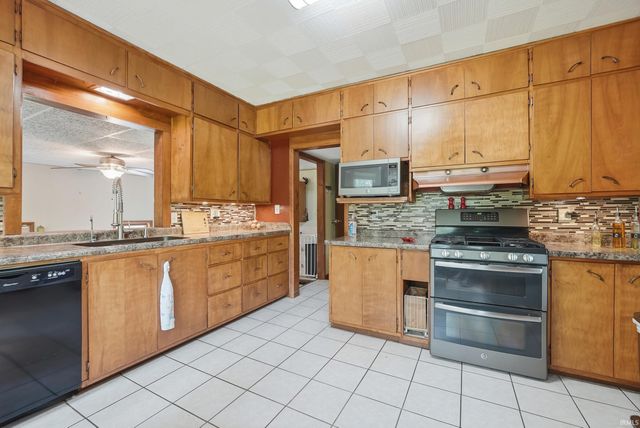 1107 Ashley Avenue, Fort Wayne, IN 46825
