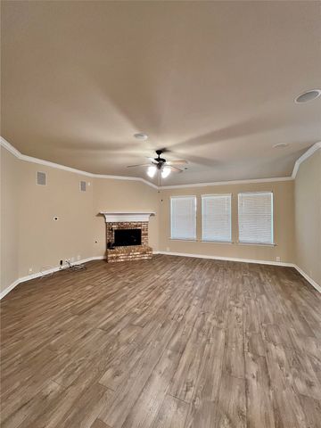 7235 La Mancha, Grand Prairie, TX 75054