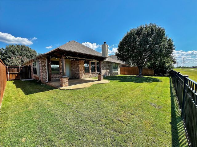 7235 La Mancha, Grand Prairie, TX 75054