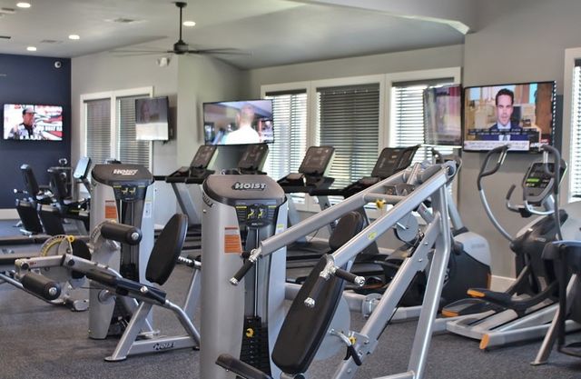 7235 La Mancha, Grand Prairie, TX 75054