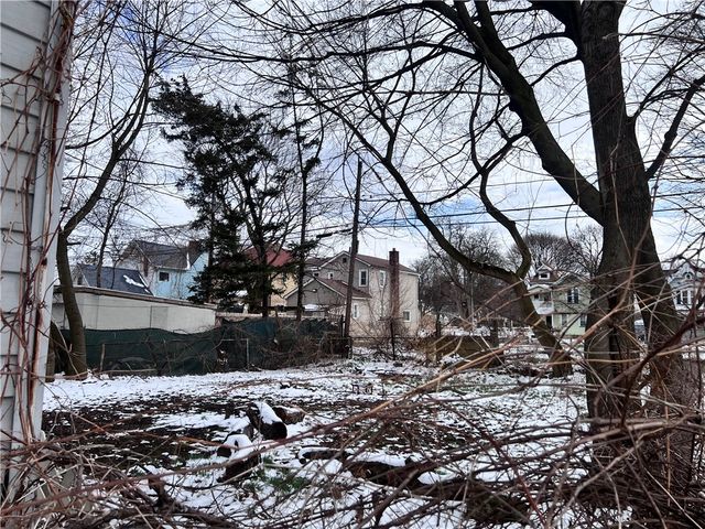 21 Locust Street, Rochester, NY 14613