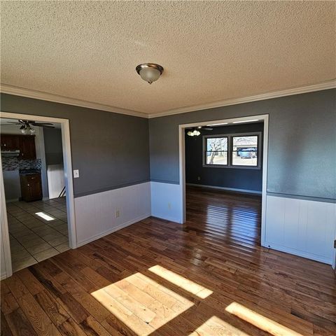 803 Spruce Street, Frontenac, KS 66763