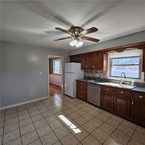 803 Spruce Street, Frontenac, KS 66763