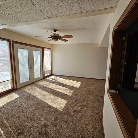 803 Spruce Street, Frontenac, KS 66763