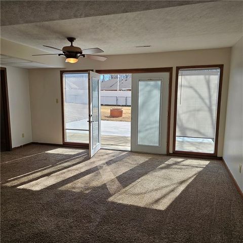 803 Spruce Street, Frontenac, KS 66763