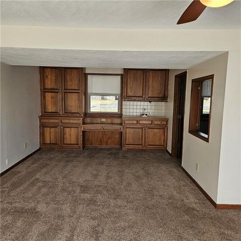 803 Spruce Street, Frontenac, KS 66763