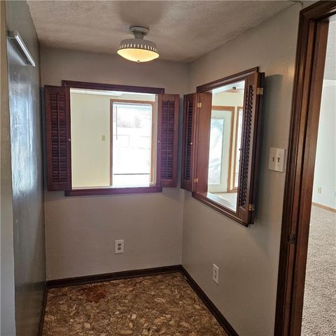 803 Spruce Street, Frontenac, KS 66763