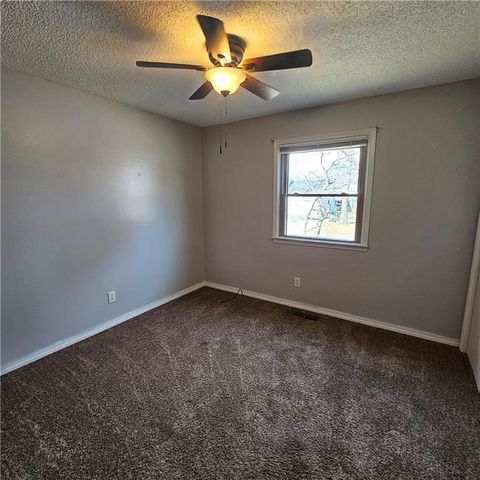 803 Spruce Street, Frontenac, KS 66763