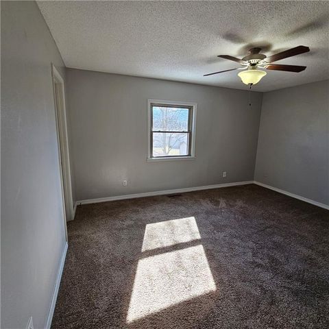 803 Spruce Street, Frontenac, KS 66763