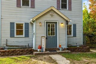 16 Neale Rd, Royalston, MA 01368