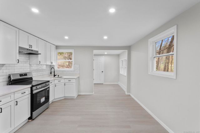 326 Harland Road, Norwich, CT 06360