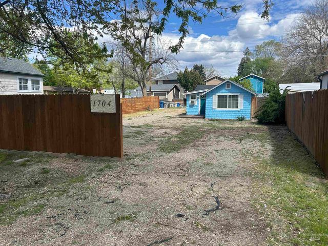 1704 S Vista Ave, Boise, ID 83705