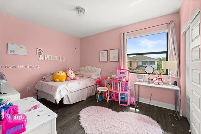 15450 NW 88th Ave, Miami Lakes, FL 33018