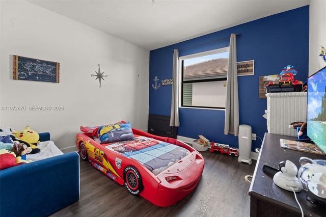 15450 NW 88th Ave, Miami Lakes, FL 33018