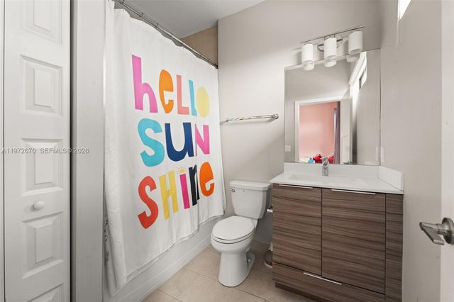 15450 NW 88th Ave, Miami Lakes, FL 33018