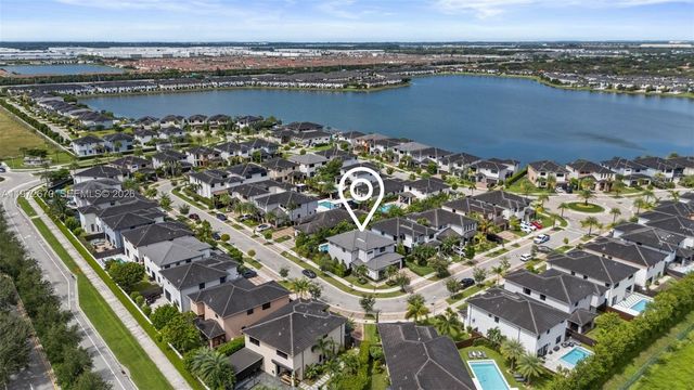 15450 NW 88th Ave, Miami Lakes, FL 33018