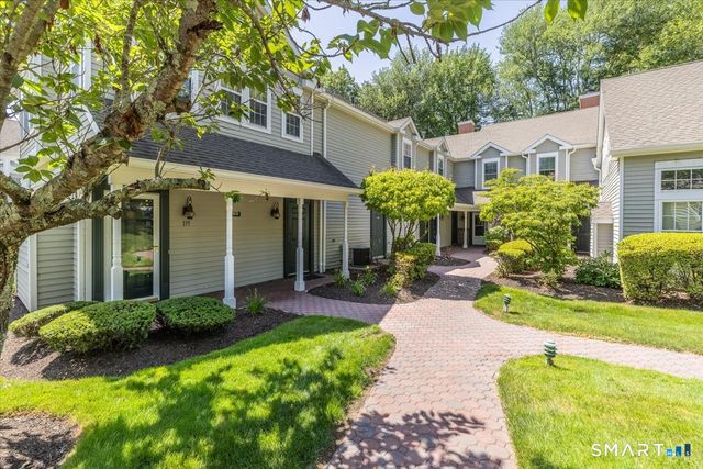 135 Mayfield Drive 135, Trumbull, CT 06611