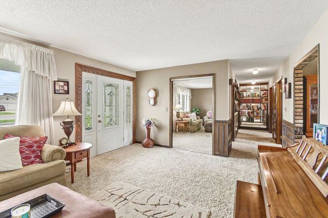 2905 Midland Road, Bay City, MI 48706