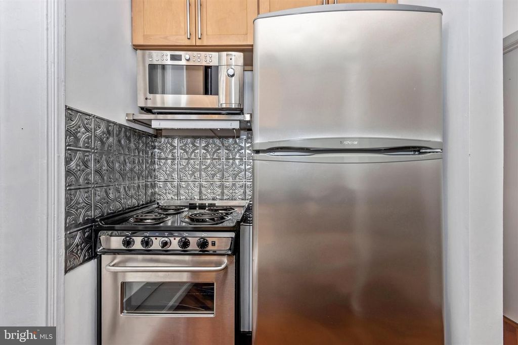 Image 12 of property listing at 103 S MARKET ST #301, Frederick, MD 21701